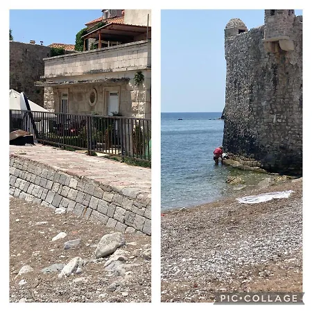 Plaza Stari Grad Pjena Od Mora Lägenhet Budva