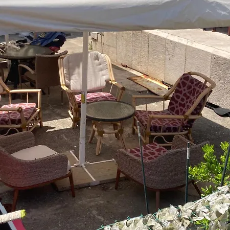 Plaza Stari Grad Pjena Od Mora Lägenhet