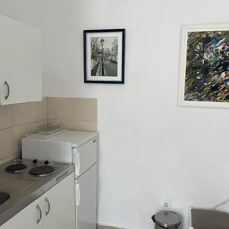 Lägenhet Plaza Stari Grad Pjena Od Mora Budva