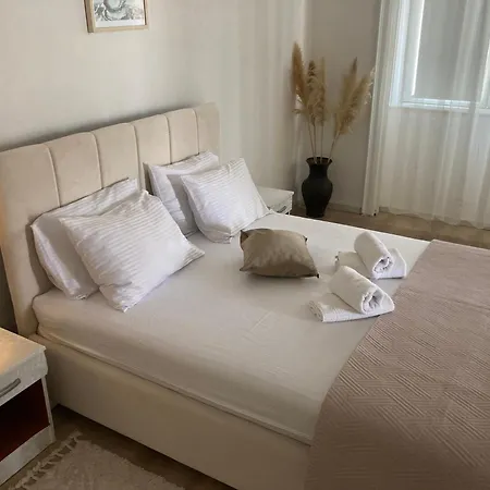 Appartement Plaza Stari Grad Pjena Od Mora *