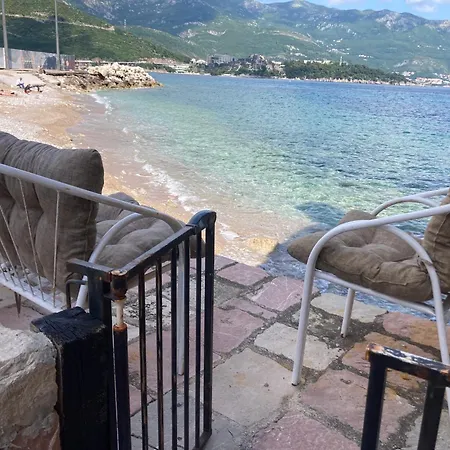 Plaza Stari Grad Pjena Od Mora *